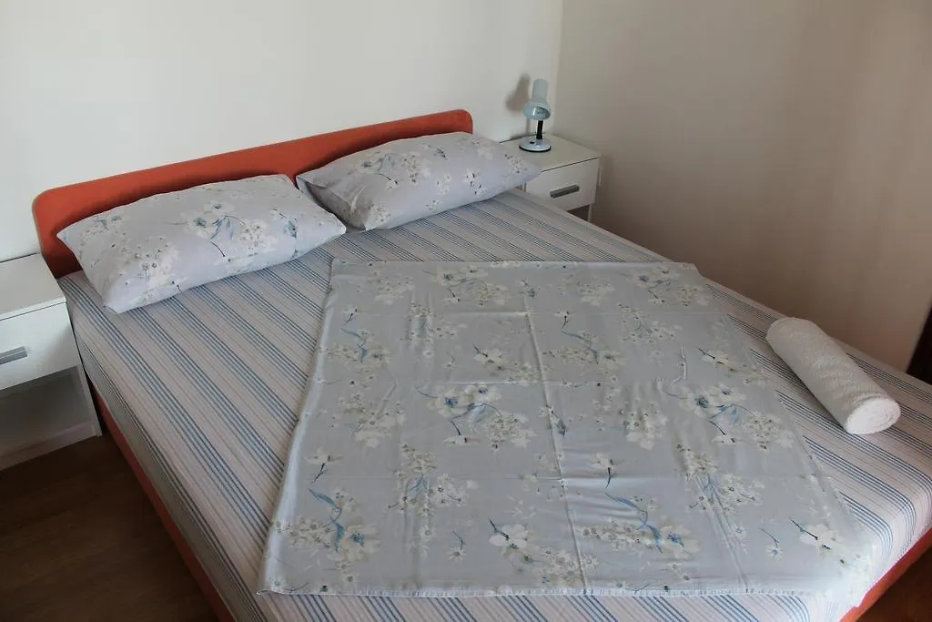 Apartment Nera بولا